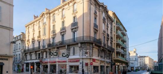 AVIGNON : 41, rue de la Bonneterie