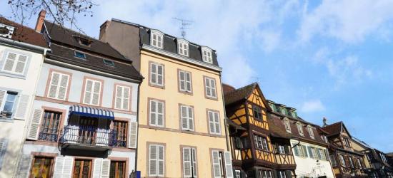 COLMAR : 3, place Jeanne d'Arc